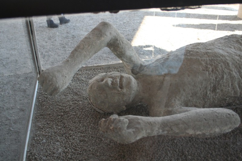 img_9949-pompeii-dyinginagony