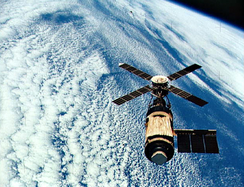 skylab in orbit