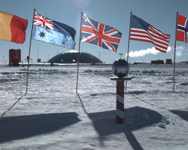Amundsen/Scott South Pole Station. Photo via wikipedia.